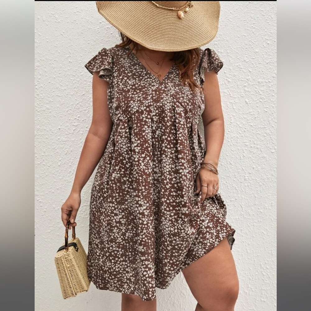 SHEIN Curve Plus Ditsy Floral Print Ruffle Trim Dress